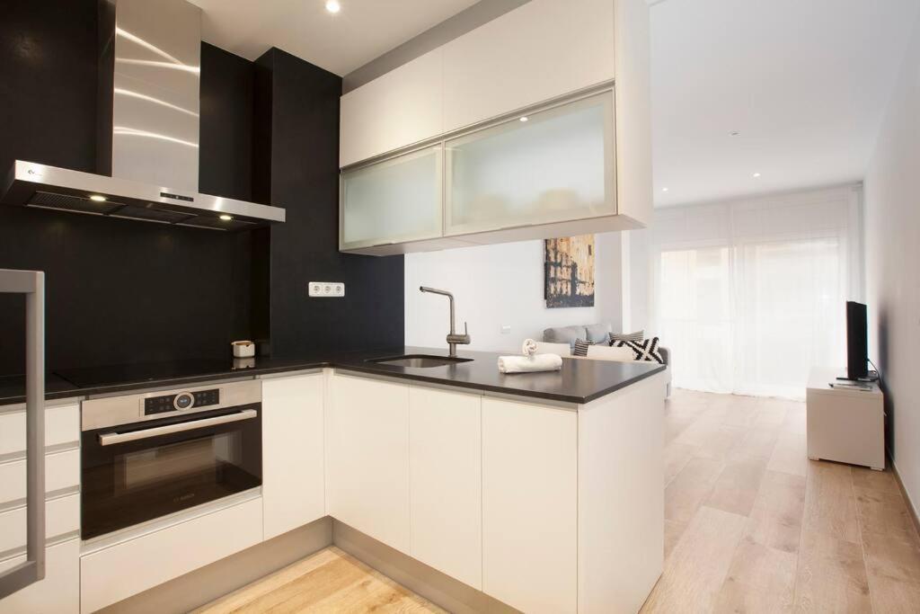 Diagonal/paseo De Gracia 4 Pax Appartement *